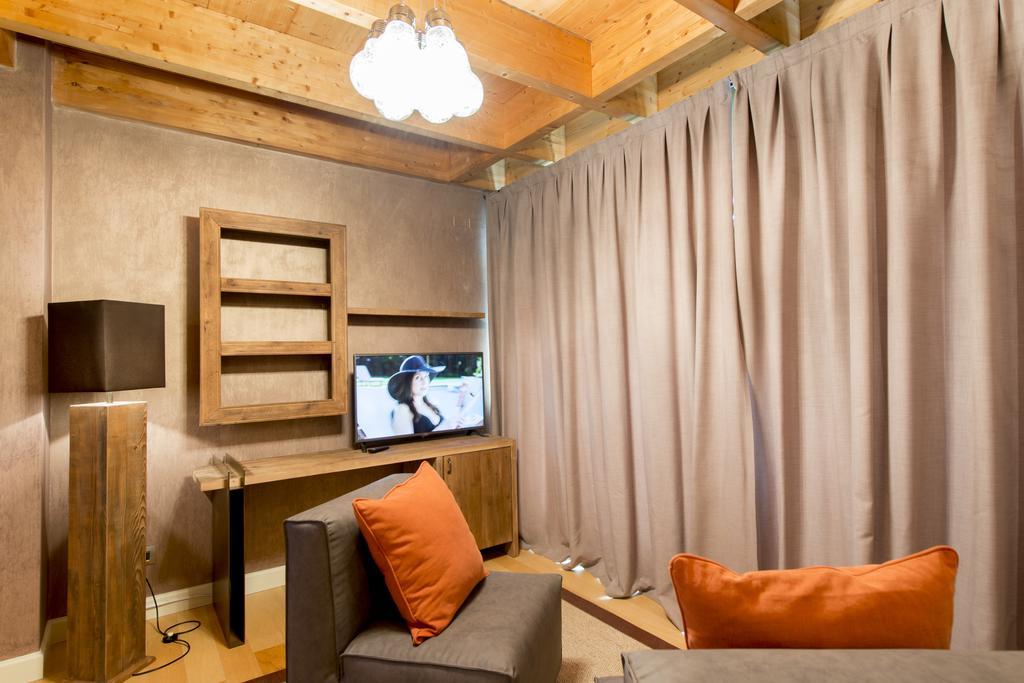 Florian Maison Resort San Paolo d'Argon Стая снимка
